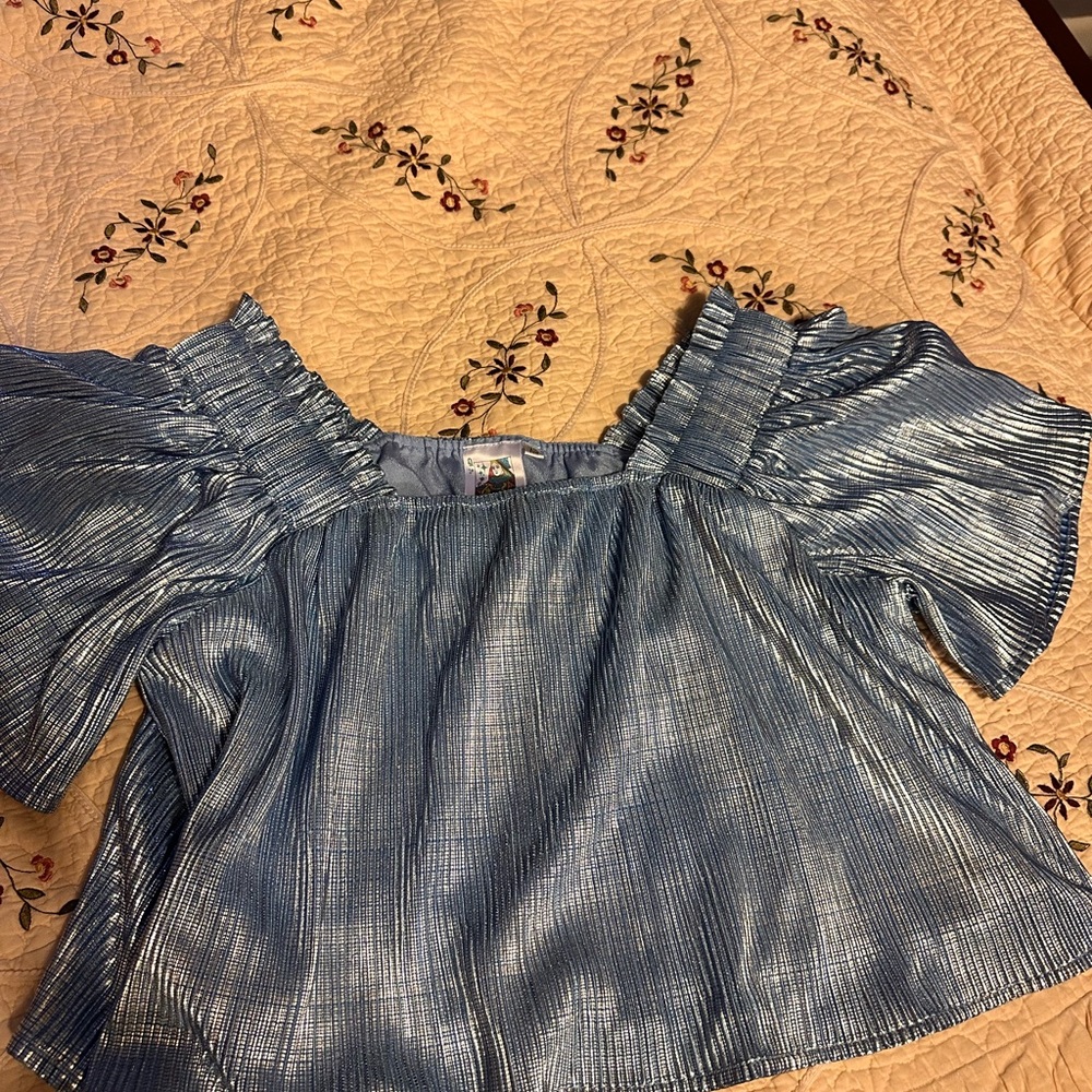 QUEEN OF SPARKLES Blue Metallic Top